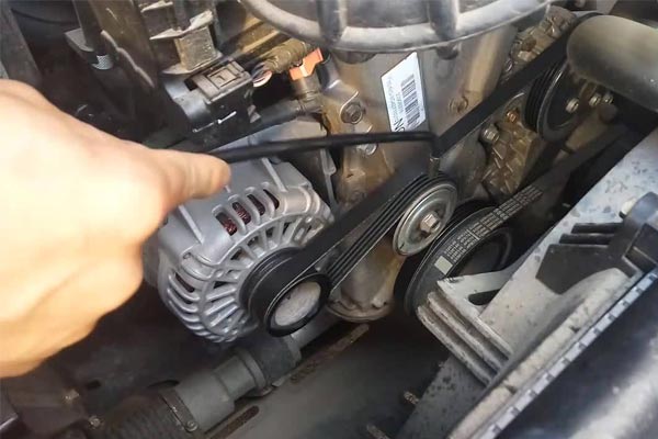 万源转速传感器的工作原理是什么？