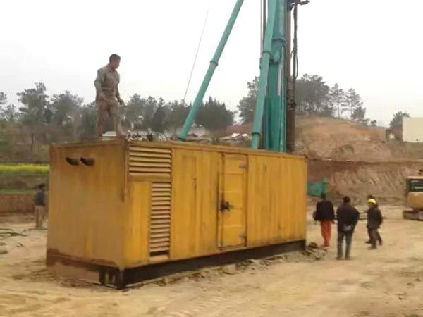 万源如何判断水冷式机油散热器密封件是否需要更换？